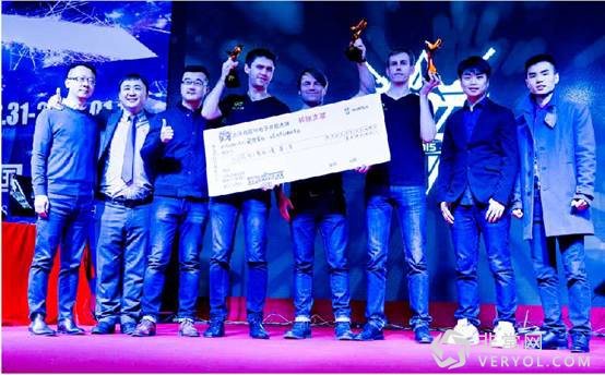 首屆WVA大賽火熱“開戰”,“小骨”趙麗穎陪你瘋玩陪你High(圖1) 首屆WVA大賽火熱“開戰”,“小骨”趙麗穎陪你瘋玩陪你High(圖1)