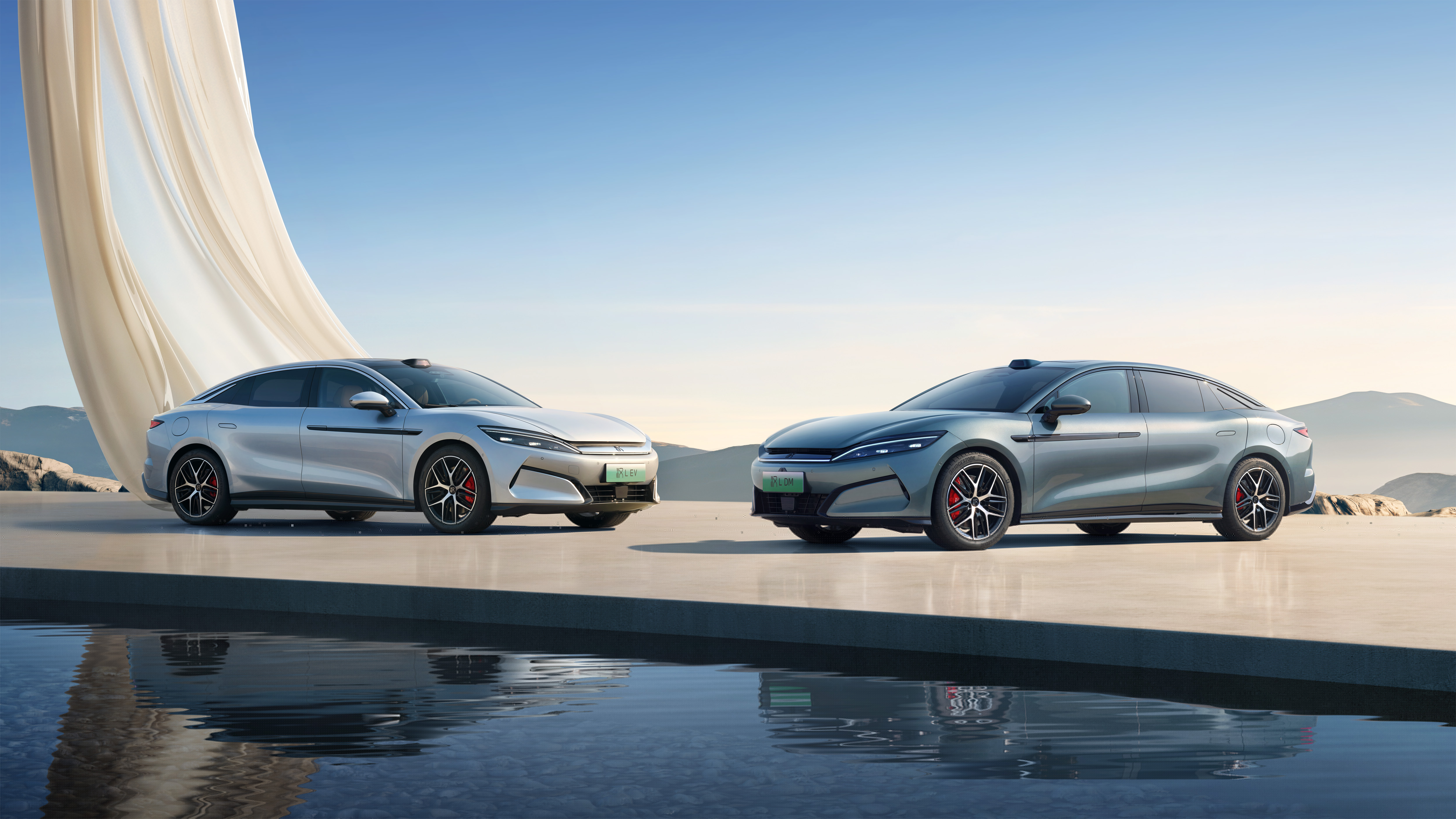 年輕人的第一臺旗艦轎車，比亞迪漢L以劃時(shí)代之名震撼上市，20.98萬元起售