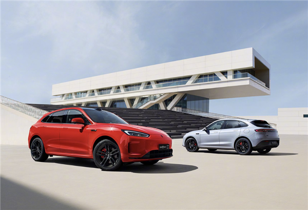 全系華為高階智駕:問界新M5上市24小時大定超4000臺(圖2) 全系華為高階智駕:問界新M5上市24小時大定超4000臺