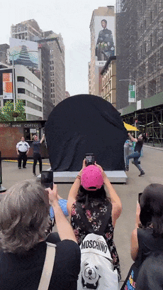 美國人和愛爾蘭人用傳送門互發(fā)地獄笑話:看得我功德光速消失(圖1) 美國人和愛爾蘭人用傳送門互發(fā)地獄笑話:看得我功德光速消失