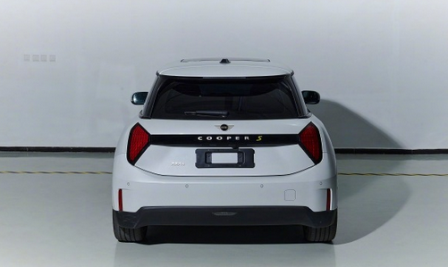 定價多少你會買!國產純電MINI COOPER即將亮相北京車展(圖3) 定價多少你會買!國產純電MINI COOPER即將亮相北京車展