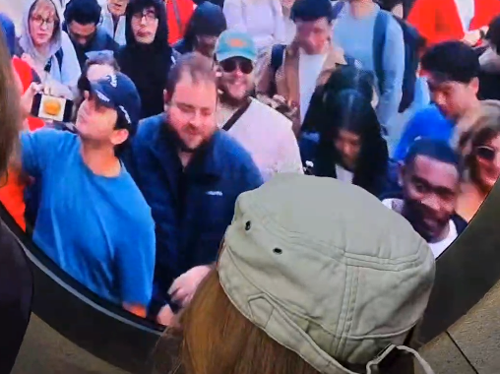 美國人和愛爾蘭人用傳送門互發(fā)地獄笑話:看得我功德光速消失(圖15) 美國人和愛爾蘭人用傳送門互發(fā)地獄笑話:看得我功德光速消失