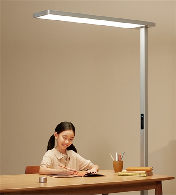 4799元超強大路燈!小米米家立式學習燈Pro上市:燈下無手影(圖4) 4799元超強大路燈!小米米家立式學習燈Pro上市:燈下無手影