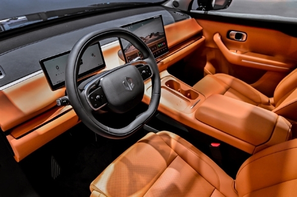 增程、純電兩種動力!零跑C10將于3月2日發布:預售15.18萬元(圖4) 增程、純電兩種動力!零跑C10將于3月2日發布:預售15.18萬元