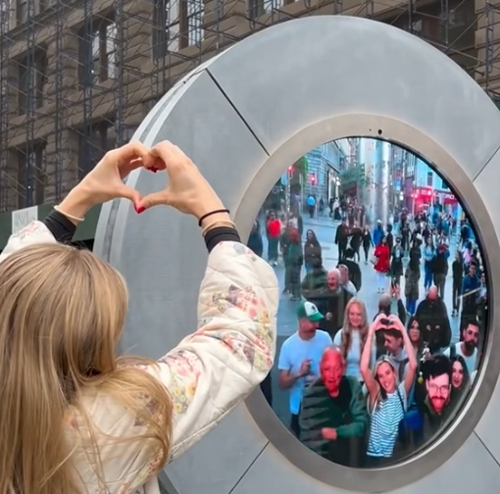 美國人和愛爾蘭人用傳送門互發(fā)地獄笑話:看得我功德光速消失(圖10) 美國人和愛爾蘭人用傳送門互發(fā)地獄笑話:看得我功德光速消失