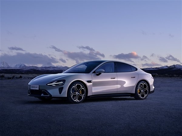 市場看好小米汽車!小米集團(tuán)股價飆升超12%:雷軍再發(fā)聲(圖1) 市場看好小米汽車!小米集團(tuán)股價飆升超12%:雷軍再發(fā)聲