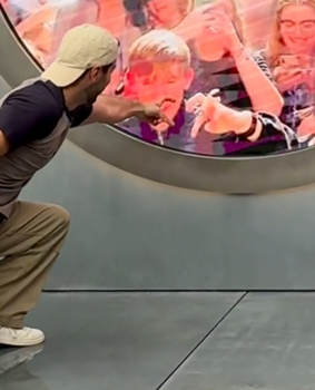 美國人和愛爾蘭人用傳送門互發(fā)地獄笑話:看得我功德光速消失(圖26) 美國人和愛爾蘭人用傳送門互發(fā)地獄笑話:看得我功德光速消失