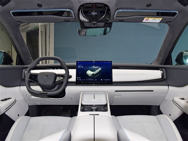 中國第1000萬輛新能源汽車量產(chǎn)下線:一臺嵐圖知音(圖2) 中國第10000000輛新能源汽車量產(chǎn)下線:一臺嵐圖知音