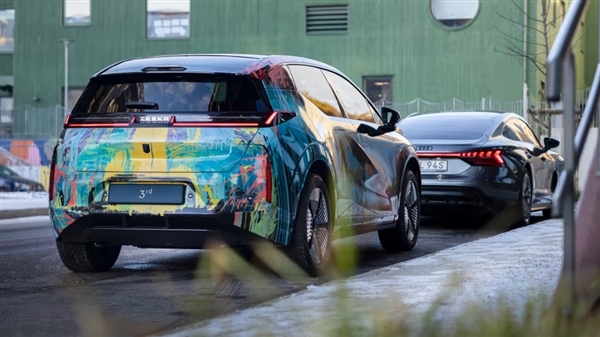 20萬能買到?極氪003最新預告:3米級加速秒殺百萬超跑(圖10) 20萬能買到?極氪003最新預告:3米級加速秒殺百萬超跑