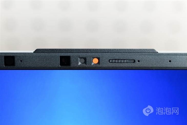 首款酷睿Ultra 9+RTX 4060輕薄本!華碩無畏Pro15 2024上手(圖4) 首款酷睿Ultra 9+RTX 4060輕薄本!華碩無畏Pro15 2024上手