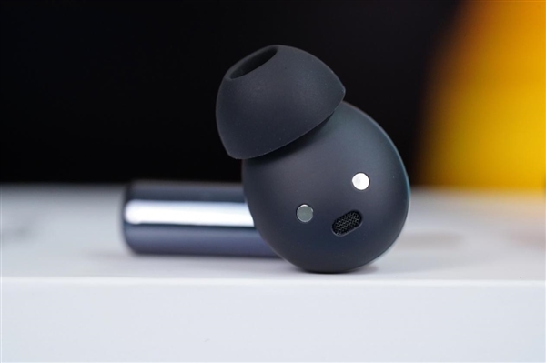 49dB深度降噪!一加Buds 3真無線耳機圖賞(圖7) 千耳千音!一加Buds 3真無線耳機圖賞