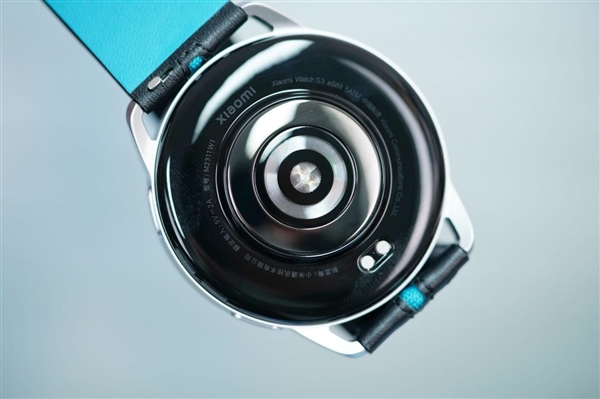 小米汽車同色！小米14、小米手表S3海灣藍(lán)定制版圖賞