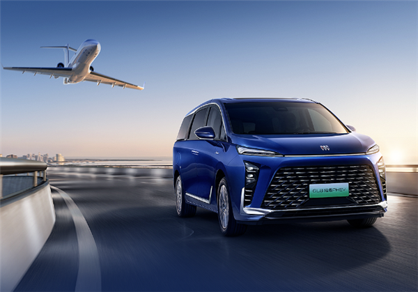 別克拼了 全新GL8陸尊PHEV發(fā)布:35.99萬起全系艾維亞版(圖1) 別克拼了 全新GL8陸尊PHEV發(fā)布:35.99萬起全系艾維亞版