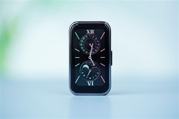 1.47英寸超大屏！華為手環9圖賞