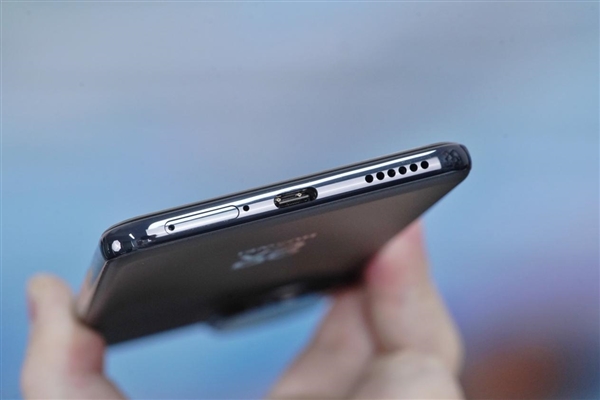 捅破天技術普及!華為nova 13 Pro圖賞(圖20) 捅破天技術普及!華為nova 13 Pro圖賞