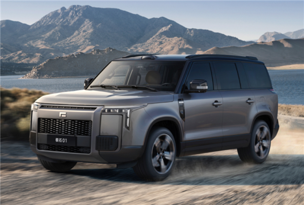 競爭問界M7、理想L8!極石01標準續航版上市:直降5萬29.99萬起(圖1) 競爭問界M7、理想L8!極石01標準續航版上市:直降5萬29.99萬起