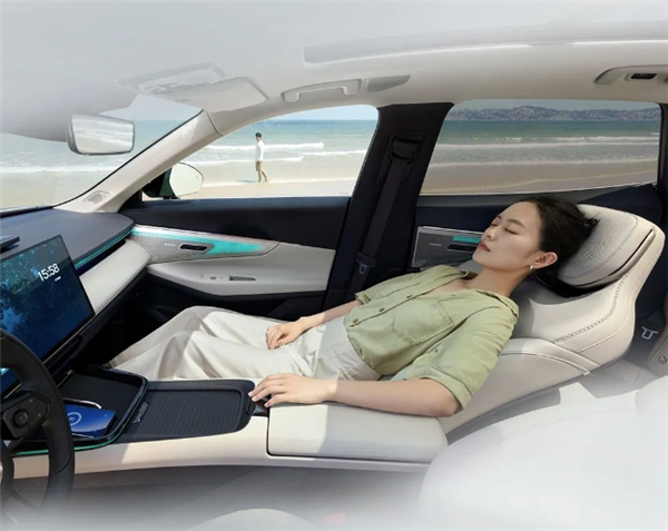 首搭魅族車機能跑1400km 吉利重磅新品領克08開售:21.8萬起(圖6) 首搭魅族車機能跑1400km 吉利重磅新品領克08開售:21.8萬起