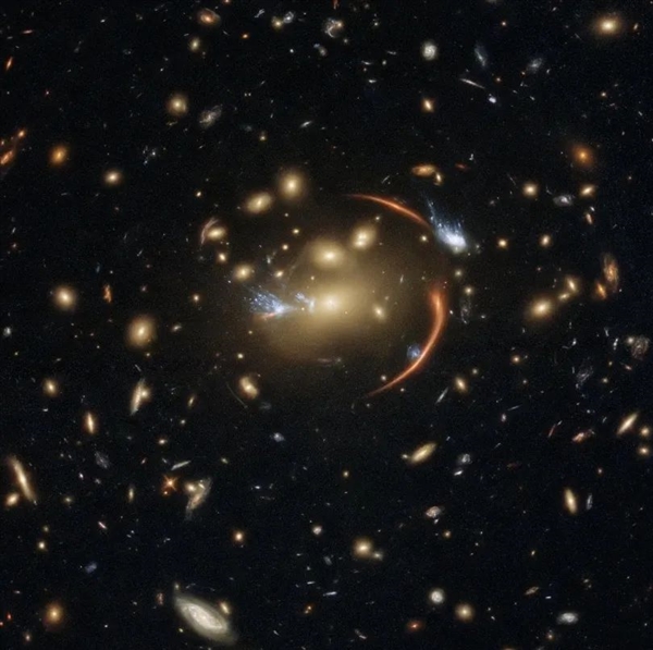 世界最大相機出現!3噸重32億像素、每天將拍20TB照片(圖6) 世界最大相機出現!3噸重32億像素、每天將拍20TB照片