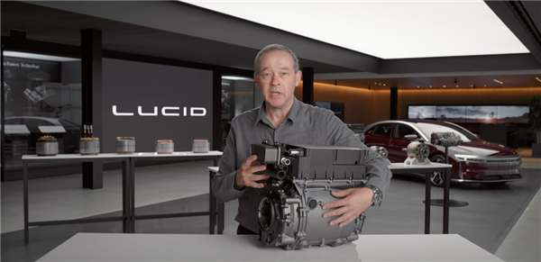 小米SU7用上27200轉超級電機!竟然被外媒吹成保時捷殺手(圖13) 小米SU7用上27200轉超級電機!竟然被外媒吹成保時捷殺手