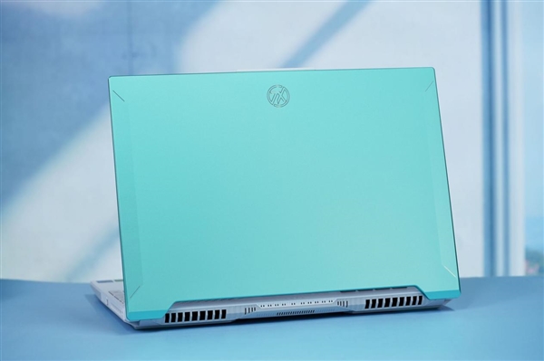 四面窄邊框!華碩天選5 Pro魔幻青圖賞(圖5) 四面窄邊框!華碩天選5 Pr魔幻青圖賞