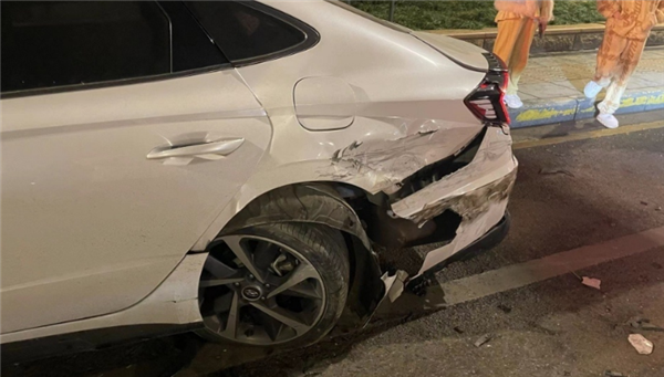 曝領克車主醉駕出事故欲私了:車輛自動報警深藏功與名(圖1) 曝領克車主醉駕出事故欲私了:車輛自動報警深藏功與名