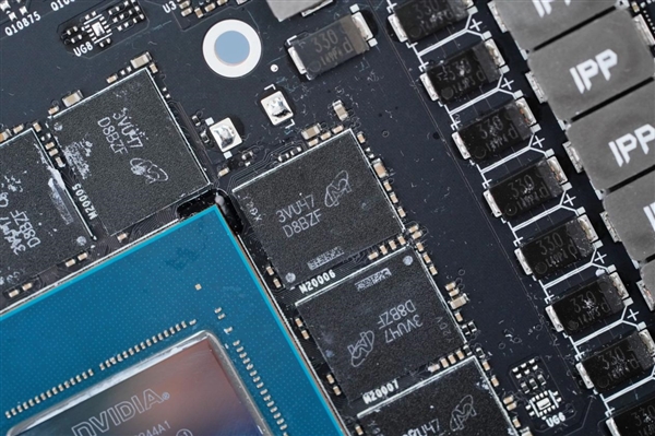 一體式合金銀白外甲!七彩虹RTX 4080 SUPER Neptune水神圖賞(圖19) 一體式合金銀白外甲!七彩虹RTX 4080 SUPER Neptune水神圖賞