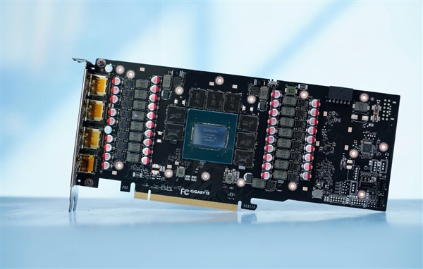 雪白機身吸睛!技嘉RTX 4080 SUPER AERO雪鷹OC顯卡圖賞(圖14) 雪白機身吸睛!技嘉RTX 4080 SUPER AERO雪鷹OC顯卡圖賞