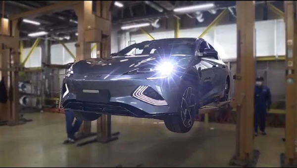 日本人拆了輛比亞迪海豹 還出了本書 定價6.7萬(圖7) 日本人拆了輛比亞迪海豹 還出了本書 定價6.7萬