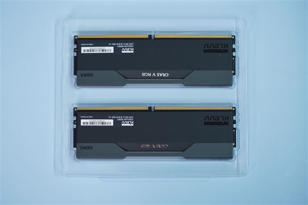 疾速7600MT/s！KELVV科賦CRAS V RGB DDR5內存圖賞