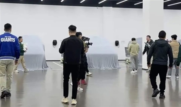 “不向黑暗妥協”!李想的憤怒反擊 余承東何小鵬隔空聲援(圖10) “不向黑暗妥協”!李想的憤怒反擊 余承東何小鵬隔空聲援