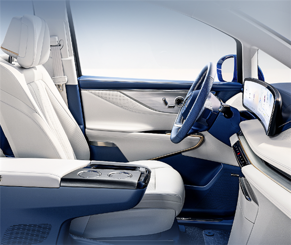 別克拼了 全新GL8陸尊PHEV發(fā)布:35.99萬起全系艾維亞版(圖7) 別克拼了 全新GL8陸尊PHEV發(fā)布:35.99萬起全系艾維亞版