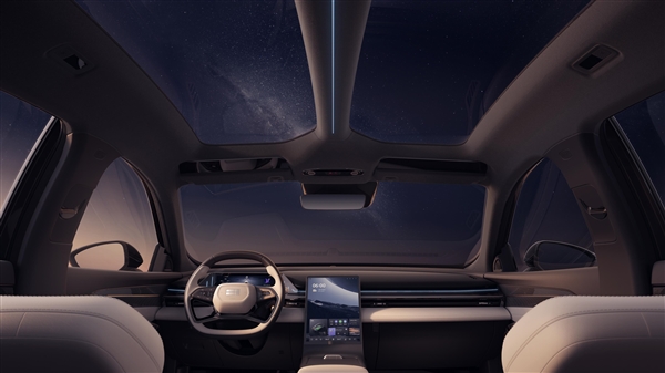 比亞迪秦PLUS DM-i勁敵 吉利銀河L6內飾曝光：副駕駛屏終被取消