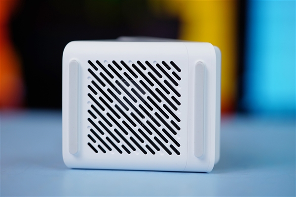 49分鐘充滿小米14 Ultra!小米80W升降式風(fēng)冷無(wú)線充套裝圖賞(圖9) 49分鐘充滿小米14 Ultra!小米80W升降式風(fēng)冷無(wú)線充套裝圖賞