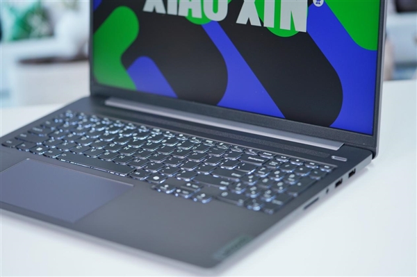 全新銳龍7 8845H加持！聯(lián)想小新Pro16 2024筆記本圖賞