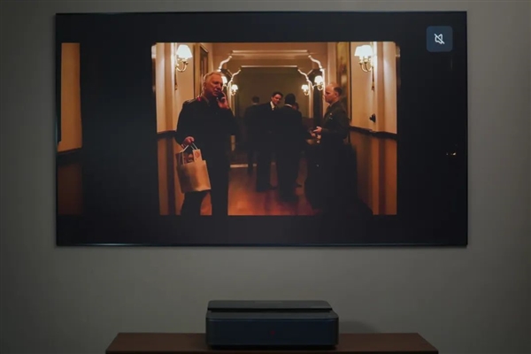 徠卡推出了一臺6萬+的激光電視 我替你們試了試(圖12) 徠卡推出了一臺6萬+的激光電視 我替你們試了試