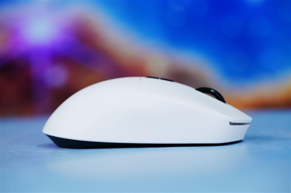 原相3398傳感器、180小時續航 雷柏VT1 PRO鼠標圖賞