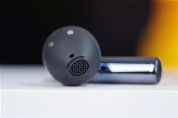 49dB深度降噪!一加Buds 3真無線耳機圖賞(圖8) 千耳千音!一加Buds 3真無線耳機圖賞