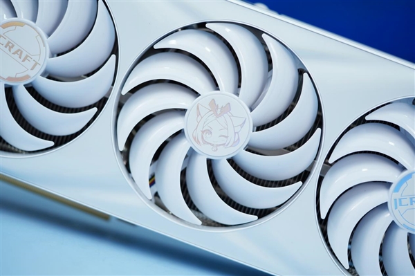 璦珈圖案吸睛!銘瑄GEFORCE RTX 4070 SUPER圖賞(圖15) 璦珈圖案吸睛!銘瑄GEFORCE RTX 4070 SUPER圖賞