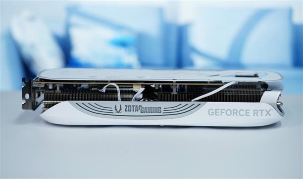 4K光追利器！索泰RTX 4080 SUPER TRINITY OC月白圖賞