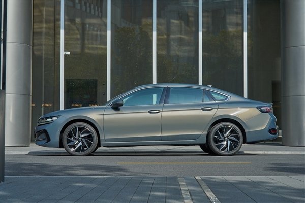 用上大疆智駕！全新大眾邁騰實車曝光：20萬它還是比亞迪漢