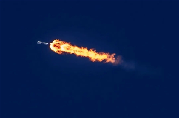 SpaceX四枚火箭同時矗立發射場！星艦合體 準備第三飛