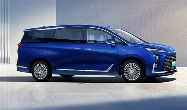 別克拼了 全新GL8陸尊PHEV發(fā)布:35.99萬起全系艾維亞版(圖6) 別克拼了 全新GL8陸尊PHEV發(fā)布:35.99萬起全系艾維亞版