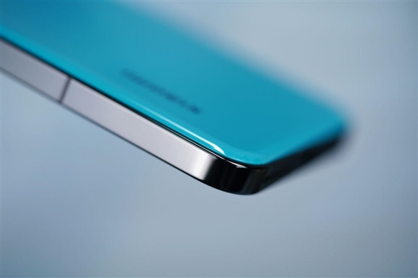 小米汽車同色！小米14、小米手表S3海灣藍(lán)定制版圖賞