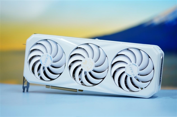 璦珈圖案吸睛!銘瑄GEFORCE RTX 4070 SUPER圖賞(圖5) 璦珈圖案吸睛!銘瑄GEFORCE RTX 4070 SUPER圖賞