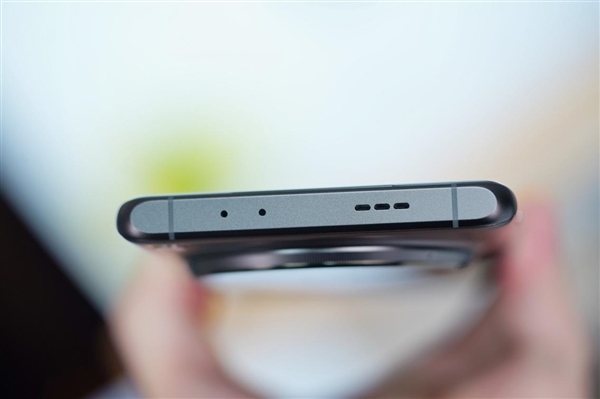 首發5.5G通信!OPPO Find X7 Ultra衛星通信版圖賞(圖20) 首發5.5G通信!OPPO Find X7 Ultra衛星通信版圖賞