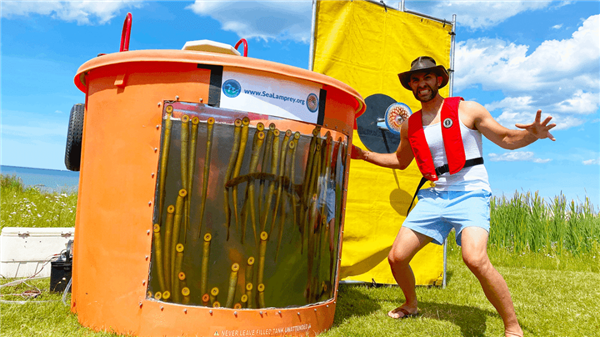 黑龍江男子撈“小雜魚”賣被抓:其中有12條很“刑”(圖8) 黑龍江男子撈“小雜魚”賣被抓:其中有12條很“刑”