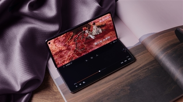 距超越三星僅一步之遙!華為今年將拿下全球30.8%折疊屏手機份額(圖2) 距超越三星僅一步之遙!華為今年將拿下全球30.8%折疊屏手機份額