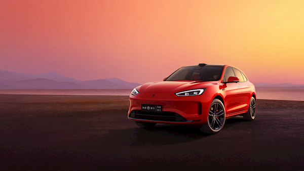 華為號召力!鴻蒙智行一天大定超2700臺:問界新M5發(fā)力了(圖1) 華為號召力!鴻蒙智行一天大定超2700臺:問界新M5發(fā)力了