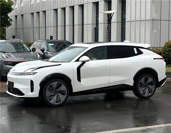 首搭魅族車機能跑1400km 吉利重磅新品領克08開售:21.8萬起(圖1) 首搭魅族車機能跑1400km 吉利重磅新品領克08開售:21.8萬起