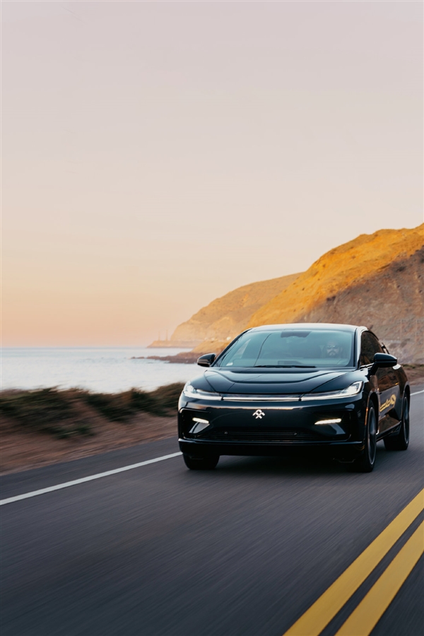 FF要做電動車的法拉利+邁巴赫!賈躍亭:沖刺3月30日量產FF 91(圖2) FF91計劃3月30日生產!賈躍亭放豪言:要做電車版法拉利+邁巴赫